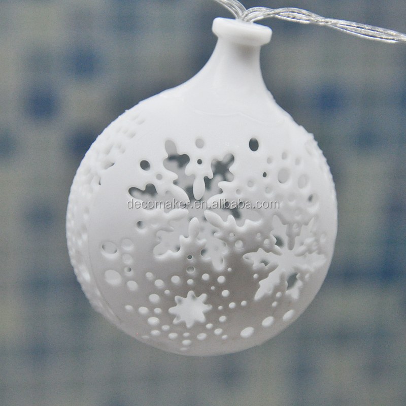 HOT christmas LED Indoor Outdoor Snowflake ball Decoration 2AA Battery String Fairy Lights for room party shop and Window