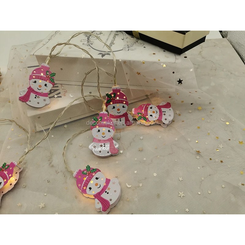 LED string light with Santa