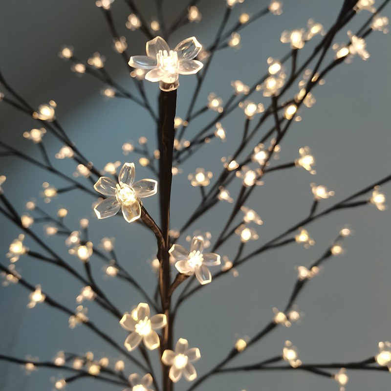 LED tree light with cherry blossom flower