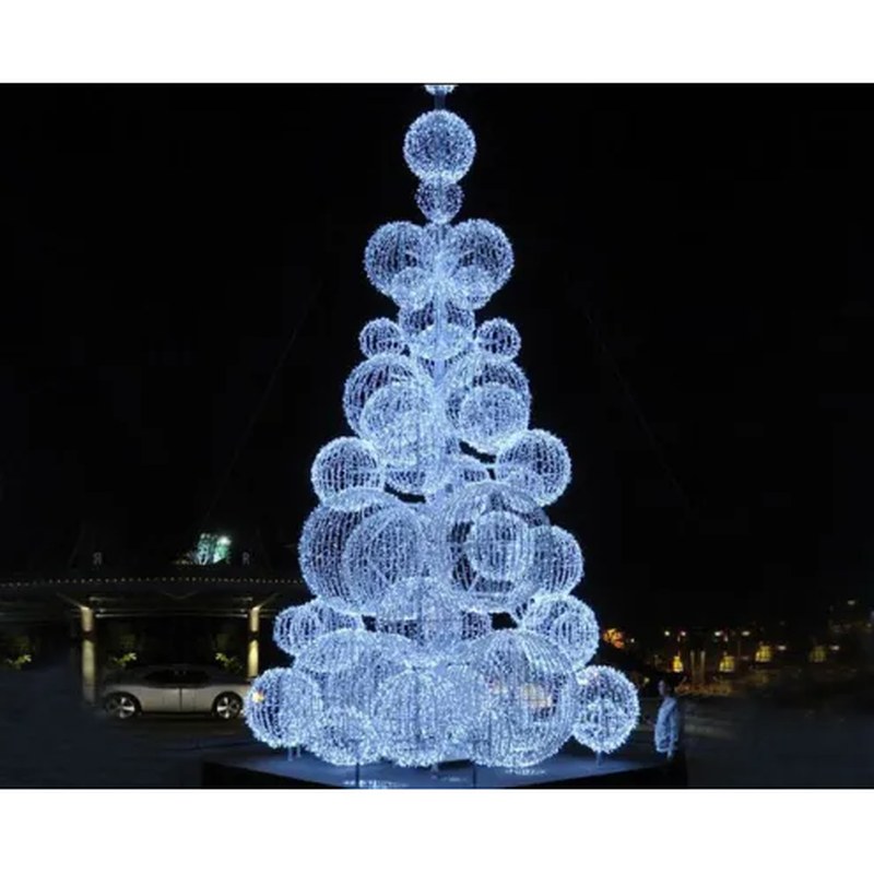 LED Outdoor Christmas Tree with White Balls