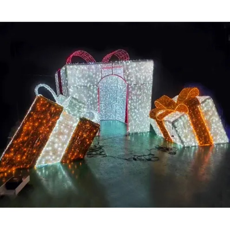 Extra Large Outdoor Lighted Christmas Ornaments